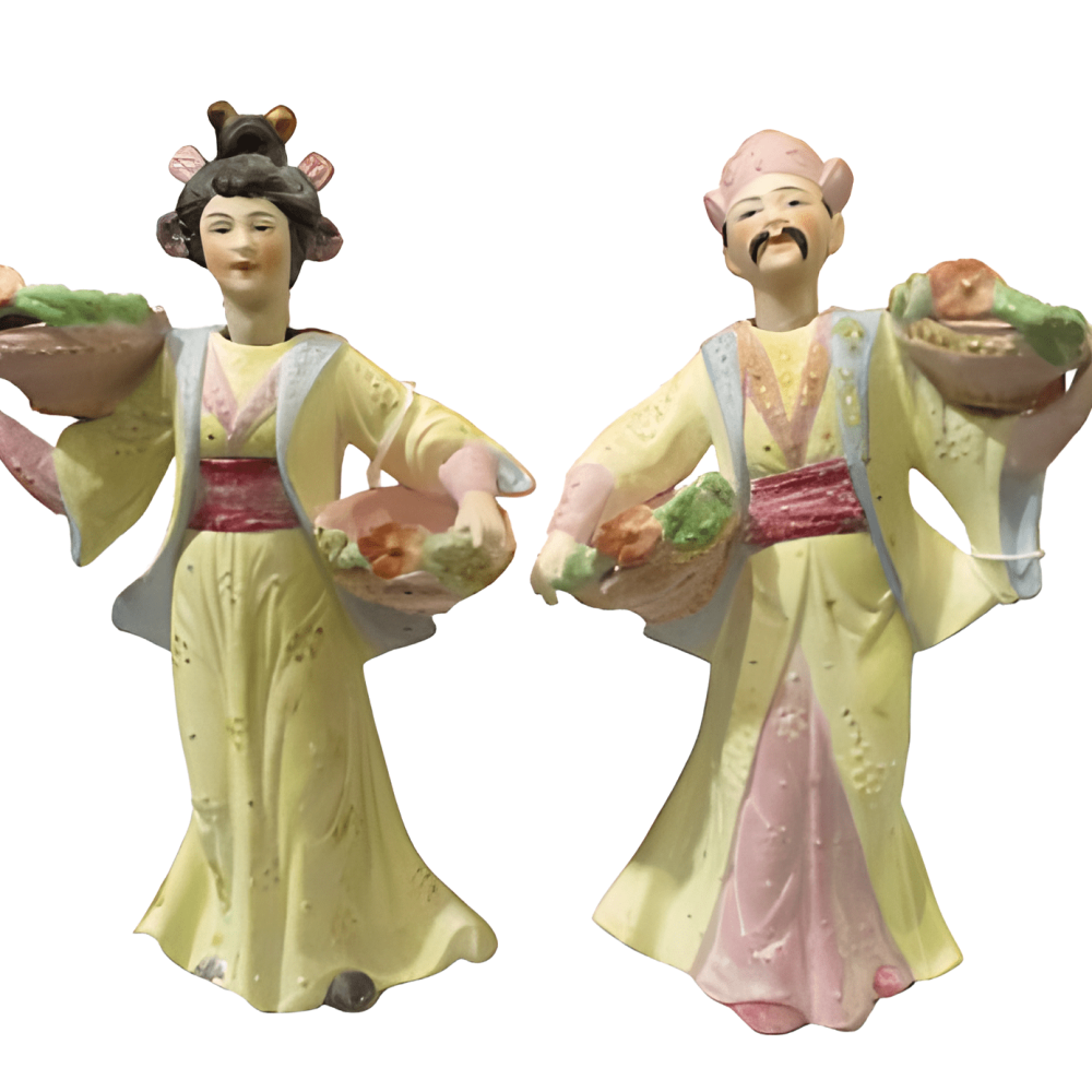 PAREJA DE PORCELANA BISCUIT