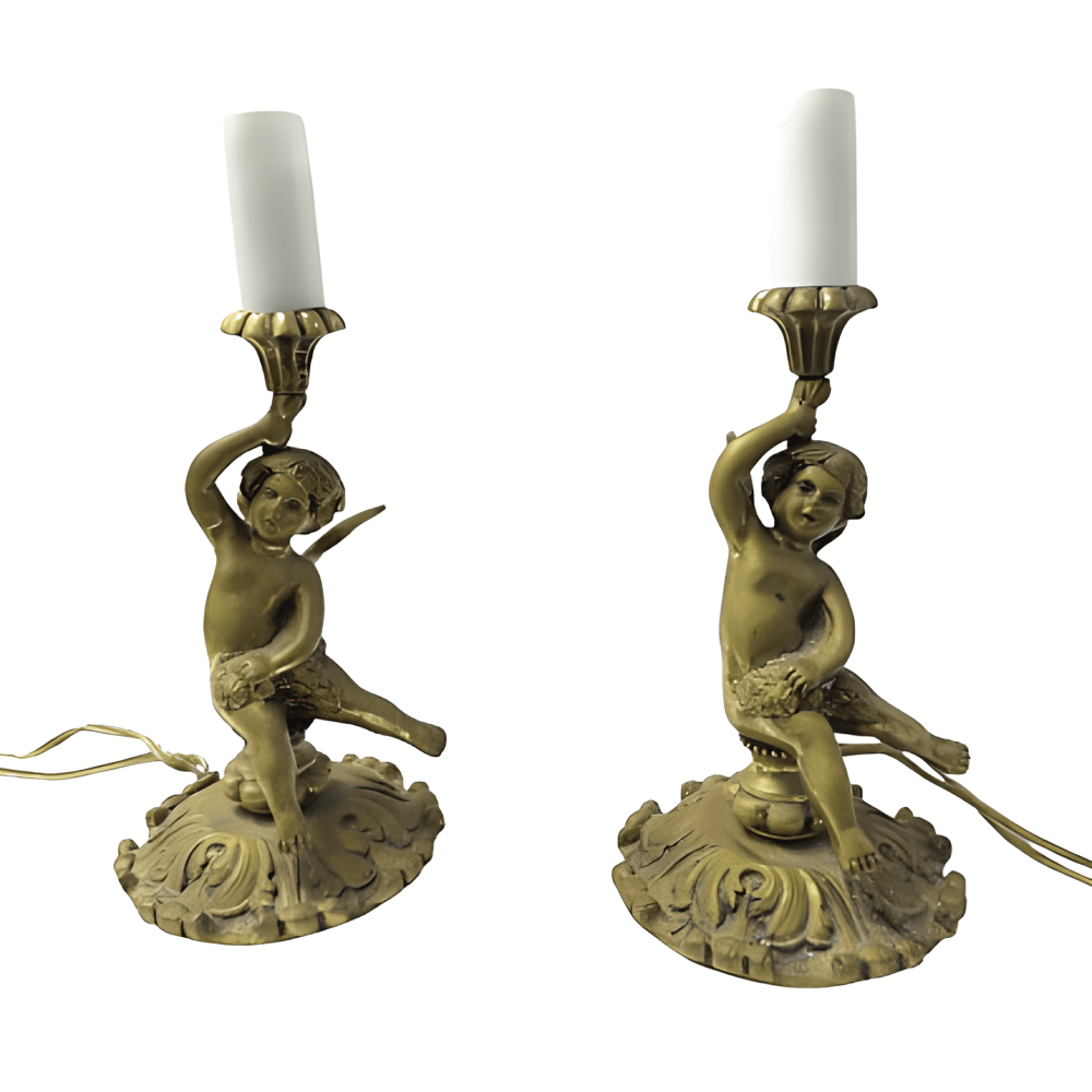 PAREJA DE CANDELEROS CON PUTTI
